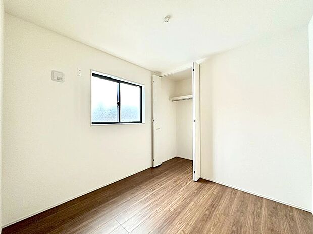 子供部屋にもおすすめな収納スペースたっぷりの居室