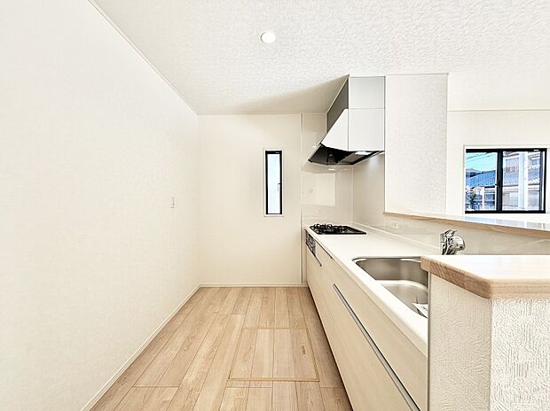 料理をしながらご家族との会話を楽しめる対面カウンターキッチン