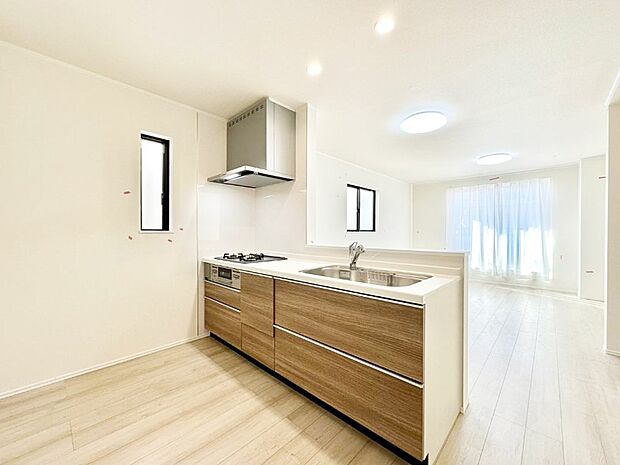 料理をしながらご家族との会話を楽しめる対面カウンターキッチン