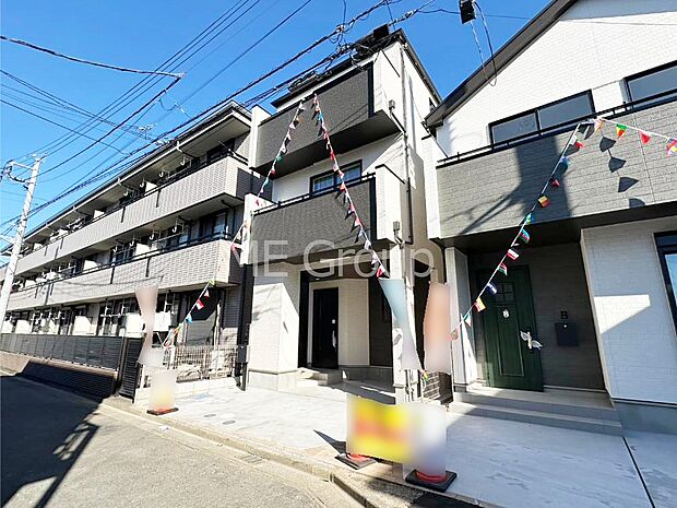 溢れる陽光でご家族の笑顔も輝く