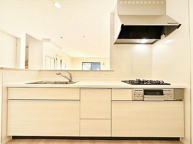 ゆとりあるキッチンではご家族と楽しくお料理ができます。