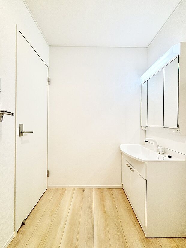 広々とゆとりのあるランドリースペース