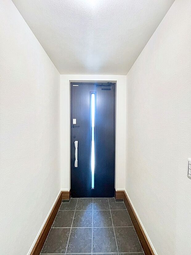 家族の帰宅やお客様をあたたかく迎える玄関  