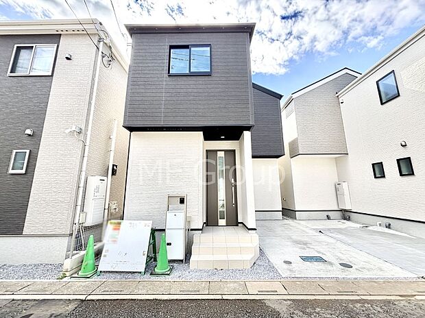 洗練された外観、上質な住空間が広がる室内は永く安心して過ごせる住居です。 