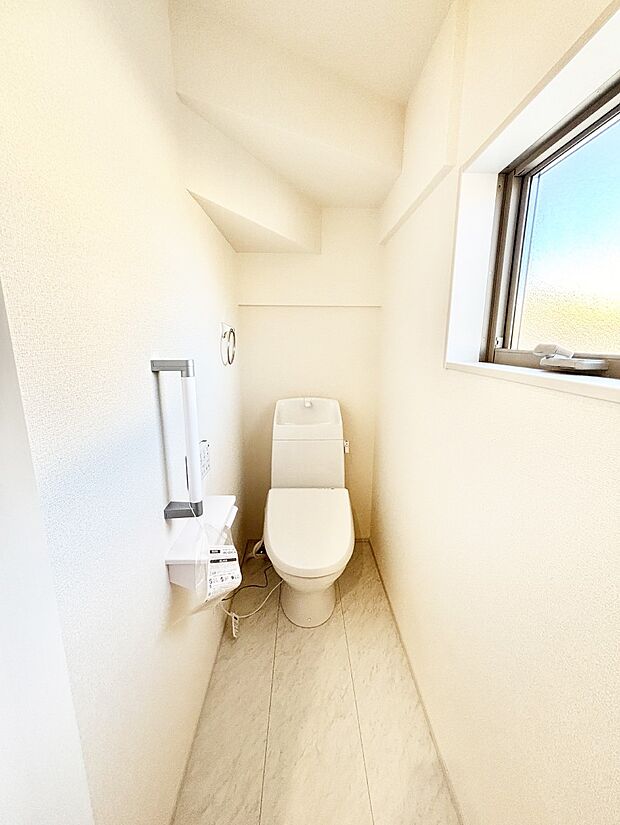トイレは1階と2階それぞれに配置されていてとても便利です。 