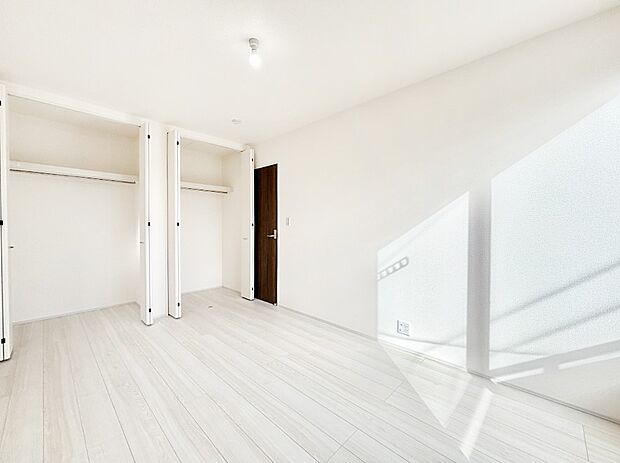 収納が充実しているので、居住スペースを広く使えます。