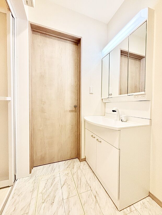 広々とゆとりのあるランドリースペース