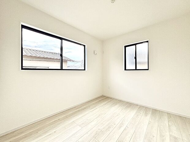 2面採光で明るさ＆風通し良好！