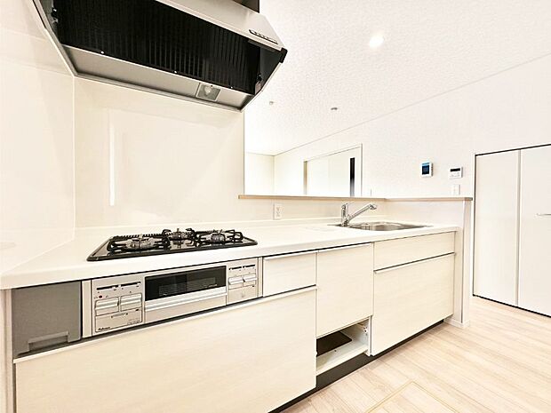 毎日使うキッチンだから、使いやすさ&お手入れのしやすさにこだわりました。