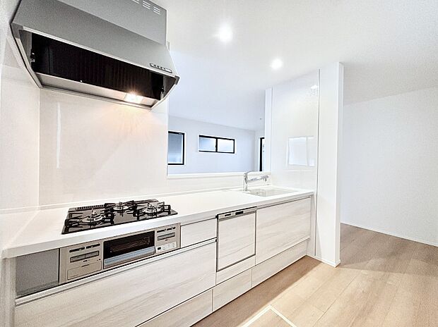 毎日使うキッチンだから、使いやすさ&お手入れのしやすさにこだわりました。