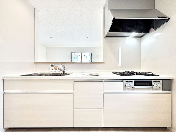 料理をしながらでもご家族との会話を楽しめる対面キッチン