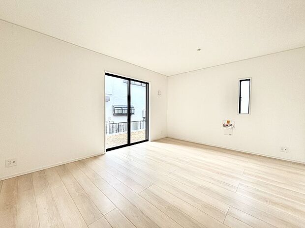 家族の笑顔が自然と生まれてくる、そんな雰囲気のダイニングに仕上がっています 