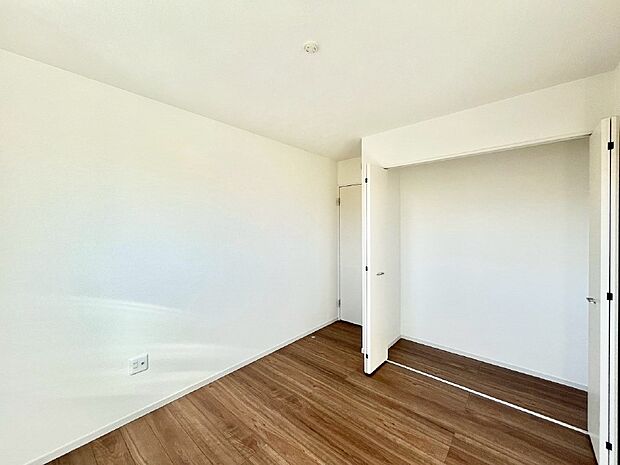 子供部屋にもおすすめな収納スペースたっぷりの居室