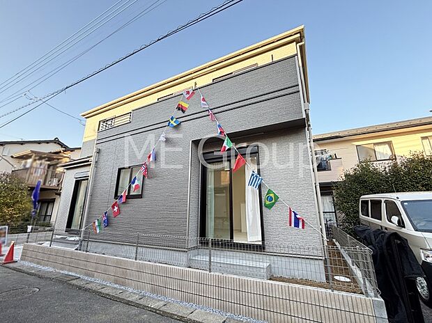 溢れる陽光でご家族の笑顔も輝く  