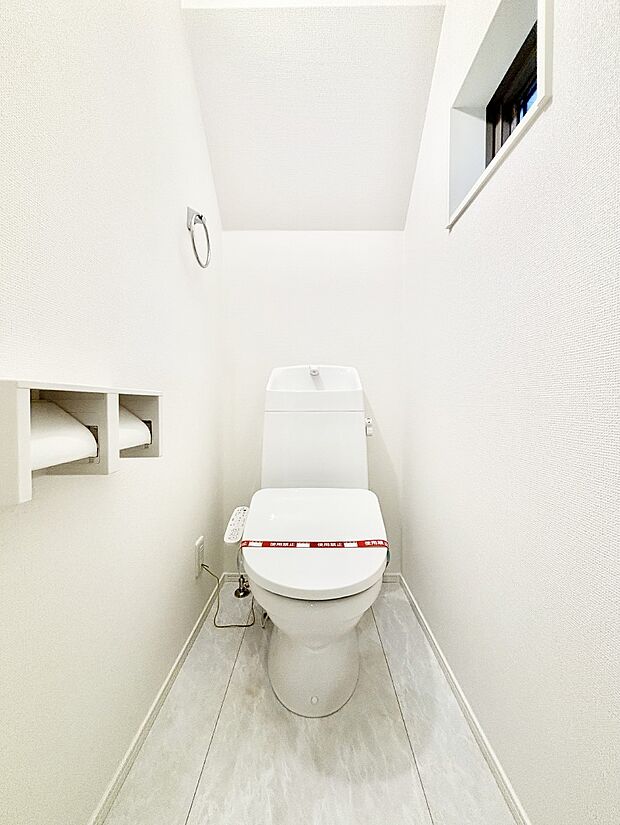 トイレは温水洗浄機能付き