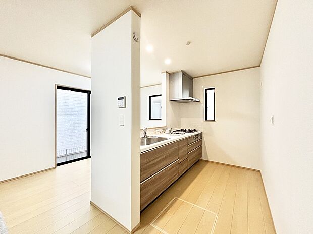 ゆとりあるキッチンではご家族と楽しくお料理ができます。