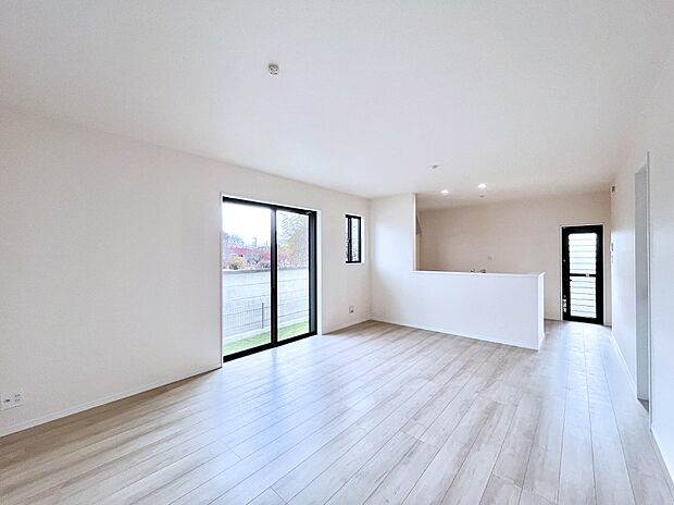 住む方の個性が引き出される、インテリアを考えるのが楽しみなリビングです！ 