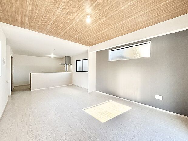 どこにいても家族のつながりを感じられるコミュニケーションリビング。