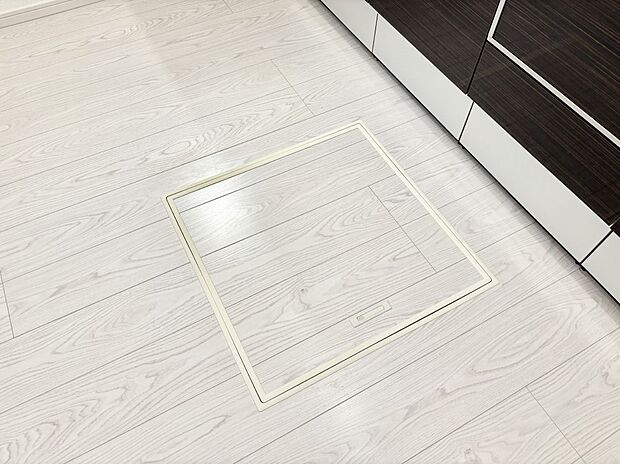 床下収納付き！日用品・非常用品の収納にも大活躍。