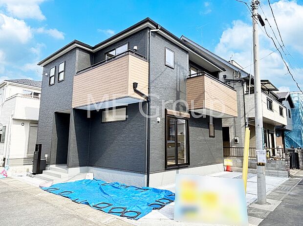 溢れる陽光でご家族の笑顔も輝く