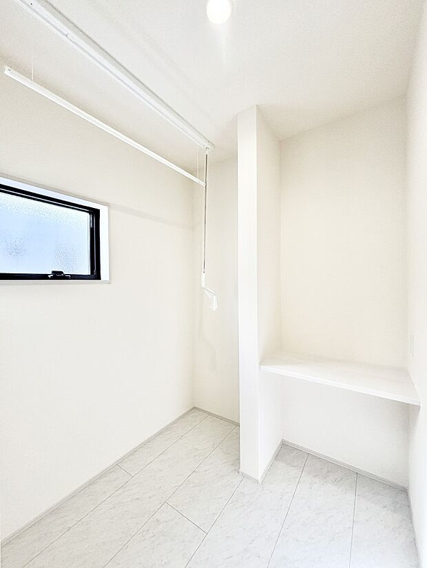 カウンター付きランドリースペース