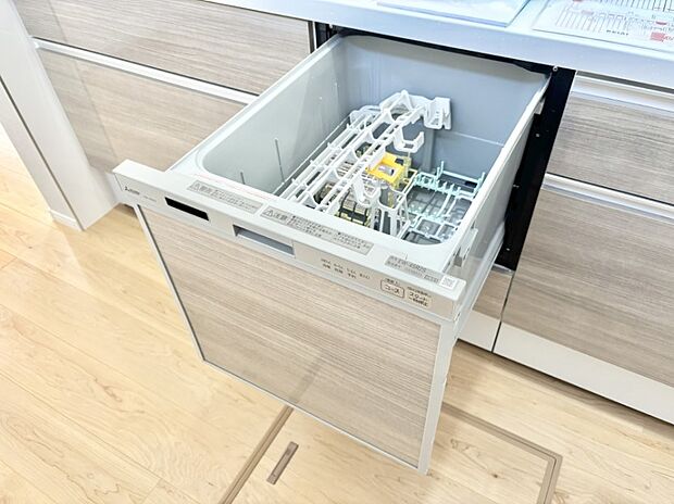 面倒なお片づけは食洗機にお任せ!家事の負担が減って、時間にも気持ちにもゆとりができます。