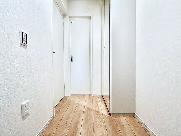 家族の帰宅やお客様をあたたかく迎える玄関  