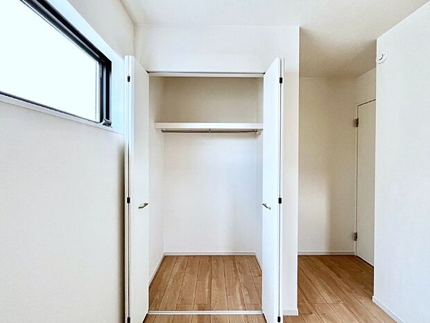 収納が充実しているので、居住スペースを広く使えます。 