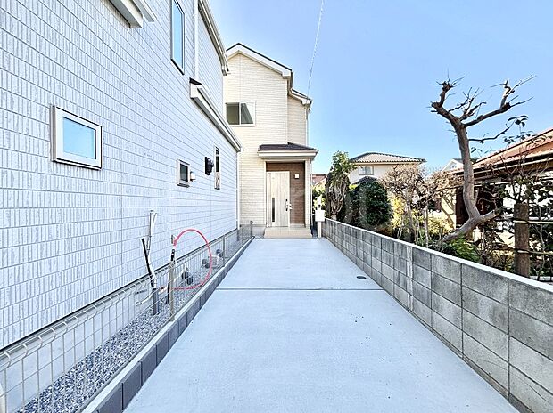 溢れる陽光でご家族の笑顔も輝く