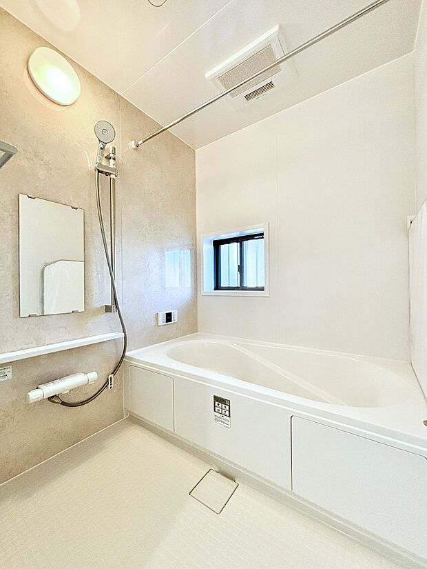 落ち着いた雰囲気でゆっくりお寛ぎいただけるバスルーム