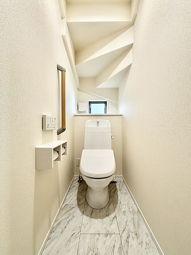 トイレは1階と2階それぞれに配置されていてとても便利です。 