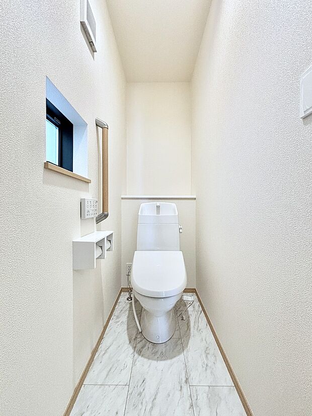 トイレは1階と2階それぞれに配置されていてとても便利です。