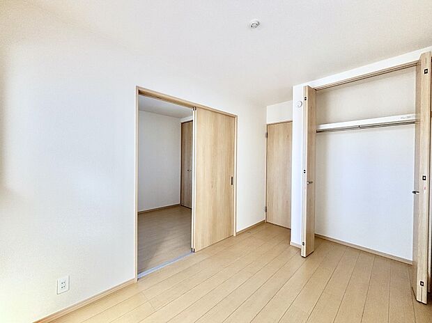 収納が充実しているので、居住スペースを広く使えます。