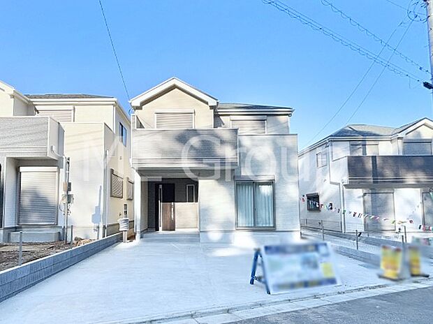 洗練された外観、上質な住空間が広がる室内は永く安心して過ごせる住居です。 