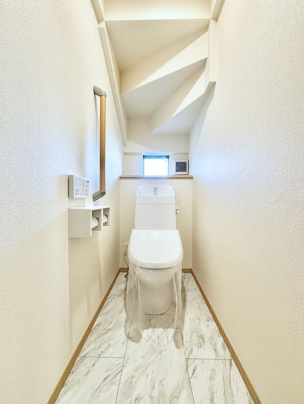 トイレは1階と2階それぞれに配置されていてとても便利です。 