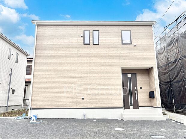 洗練された外観、上質な住空間が広がる室内は永く安心して過ごせる住居です。 