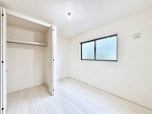 子供部屋にもおすすめな収納スペースたっぷりの居室