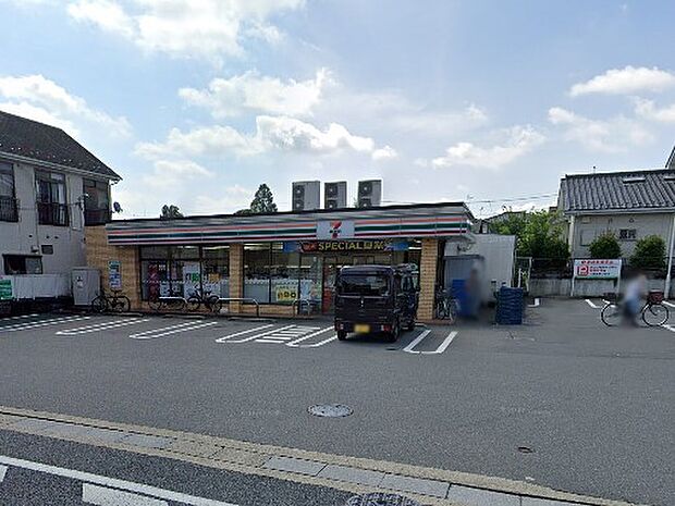コンビニ 600m セブン-イレブン 川口安行慈林店