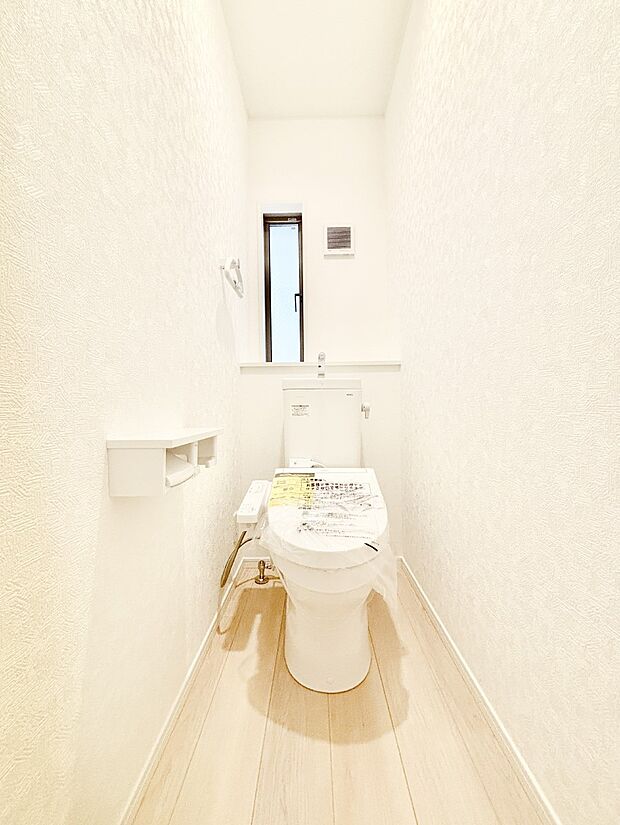 トイレは安心の2箇所！朝のバタバタも一安心です。 