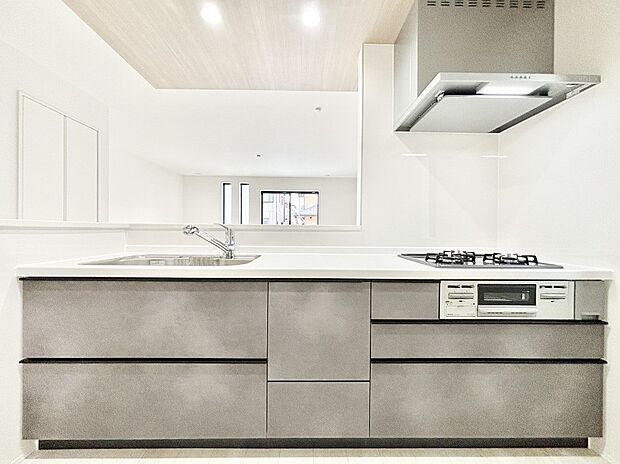 毎日使うキッチンだから、使いやすさ＆お手入れのしやすさにこだわりました。  