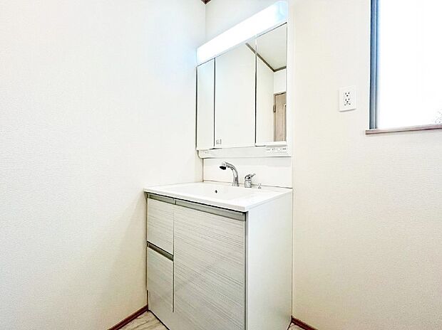 広々とゆとりのあるランドリースペース