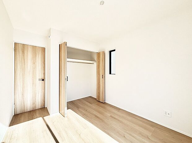 ナチュラルなフローリングはどんなインテリアにもマッチ。