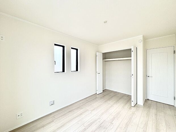 収納が充実しているので居住スペースを広々使えます