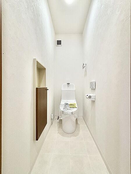 トイレは安心の2箇所！朝のバタバタも一安心です。