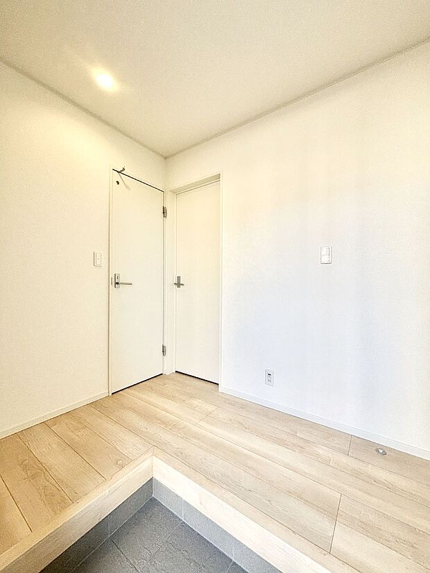 家族の帰宅やお客様をあたたかく迎える玄関  