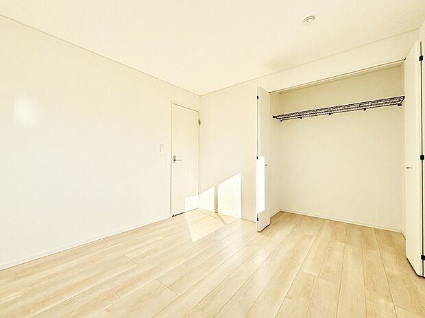 収納が充実しているので居住スペースを広々使えます