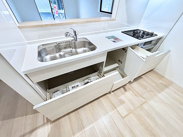 面倒なお片づけは食洗機にお任せ!家事の負担が減って、時間にも気持ちにもゆとりができます。