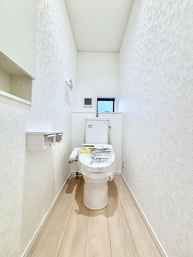 トイレは1階と2階それぞれに配置されていてとても便利です。 