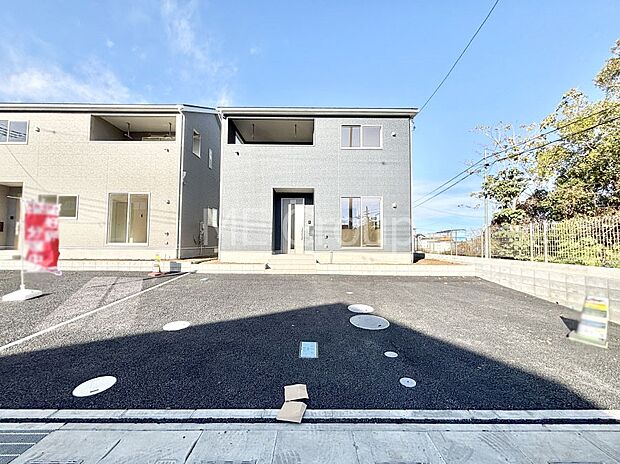 洗練された外観、上質な住空間が広がる室内は永く安心して過ごせる住居です。