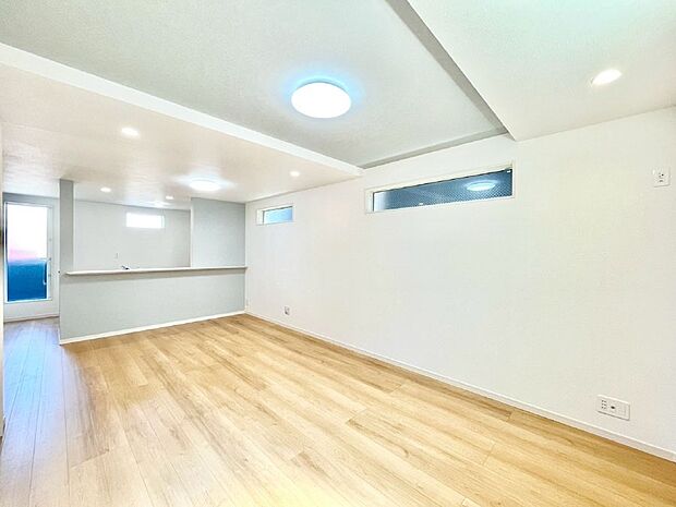 住む方の個性が引き出される、インテリアを考えるのが楽しみなリビングです！ 